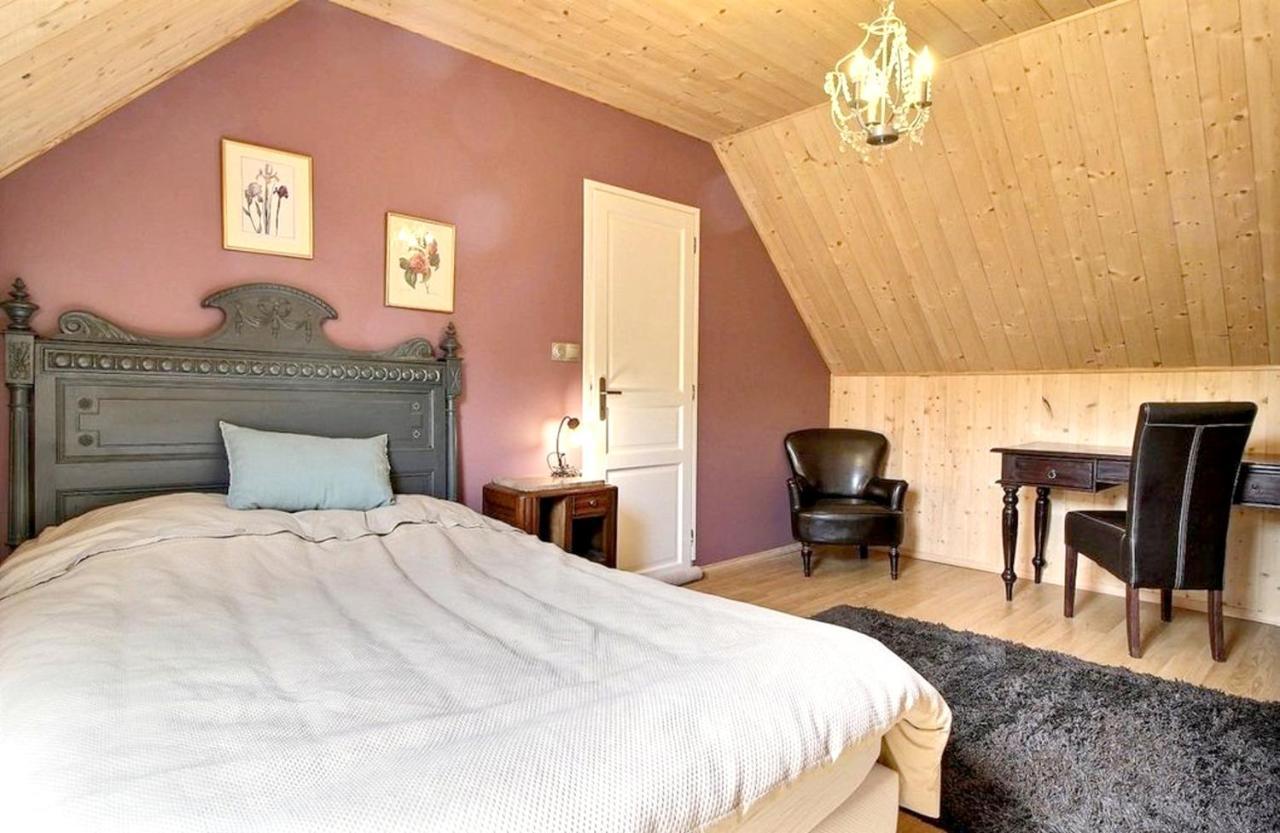 Maison Spacieuse A Plougonven Avec Jacuzzi Et Jardin 外观 照片