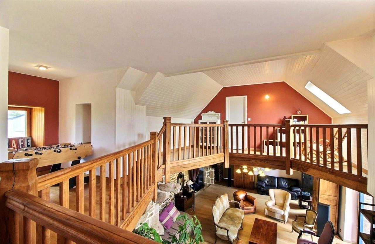 Maison Spacieuse A Plougonven Avec Jacuzzi Et Jardin 外观 照片