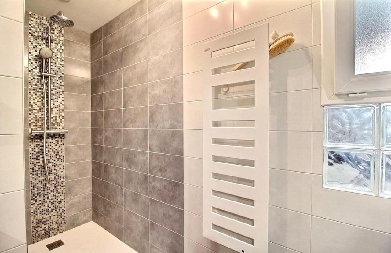 Maison Spacieuse A Plougonven Avec Jacuzzi Et Jardin 外观 照片